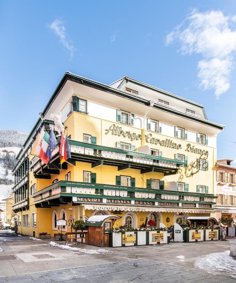 Hotel Cavallino Bianco - Weisses Roessl San Candido Ngoại thất bức ảnh