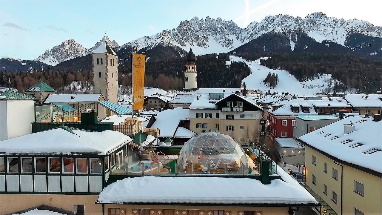 Hotel Cavallino Bianco - Weisses Roessl San Candido Ngoại thất bức ảnh